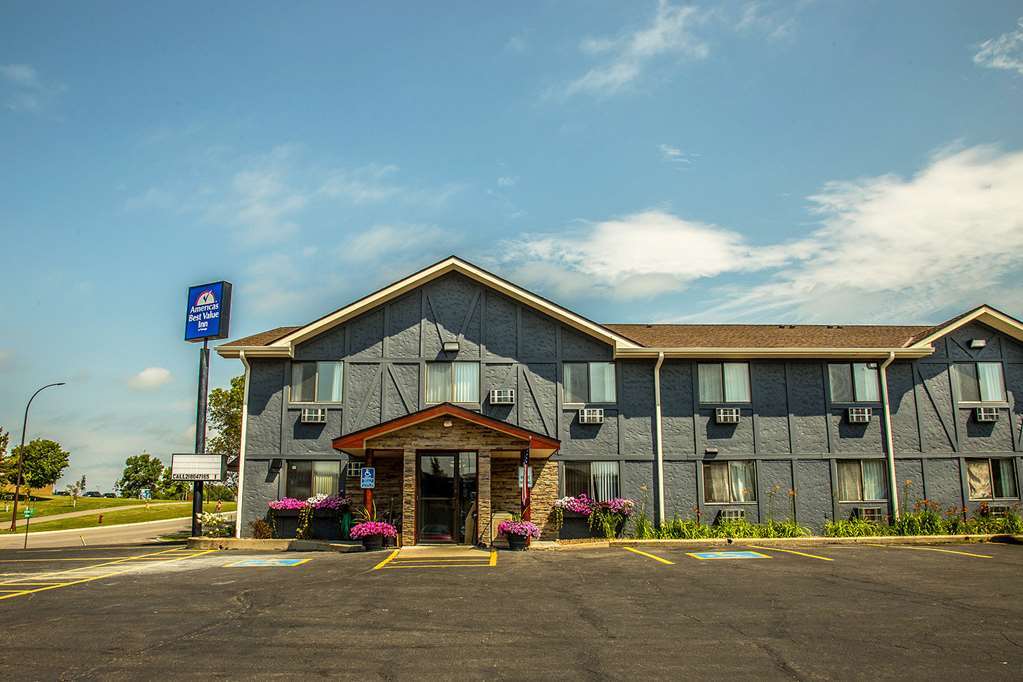 Americas Best Value Inn&Suites Detroit Lakes Exterior foto