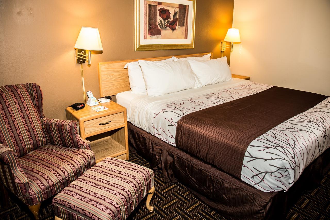 Americas Best Value Inn&Suites Detroit Lakes Exterior foto