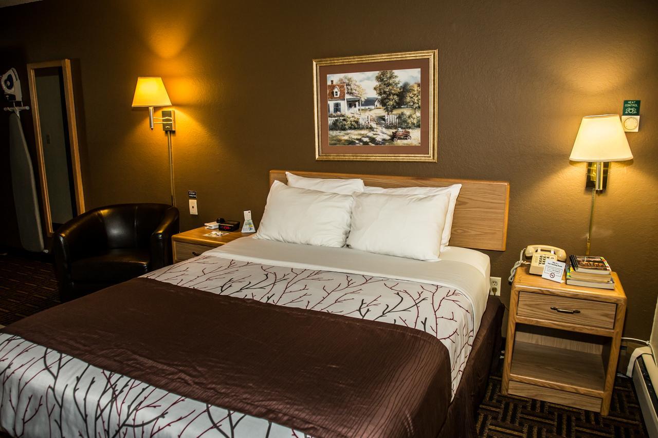 Americas Best Value Inn&Suites Detroit Lakes Exterior foto